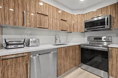 500 Bayview Dr #822, Sunny Isles Beach, FL 33160 - Photo 26