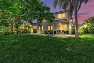 1216 Chinaberry Dr, Weston, FL 33327 - Photo 2