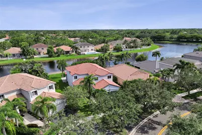 1216 Chinaberry Dr, Weston, FL 33327 - Photo 100