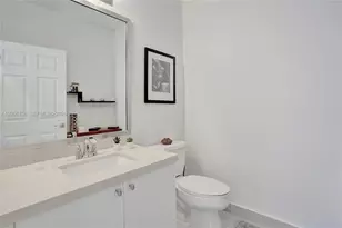 1216 Chinaberry Dr, Weston, FL 33327 - Photo 38