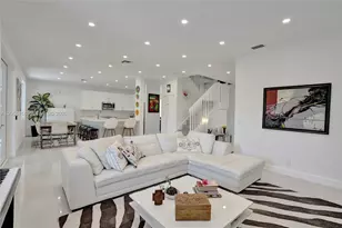 1216 Chinaberry Dr, Weston, FL 33327 - Photo 20