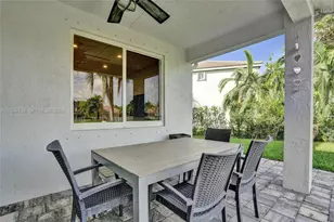 1216 Chinaberry Dr, Weston, FL 33327 - Photo 72