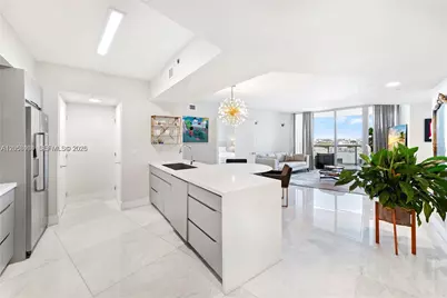 400 Alton Rd #1405, Miami Beach, FL 33139 - Photo 1