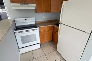 95 NE 41st St, Oakland Park, FL 33334 - Photo 8