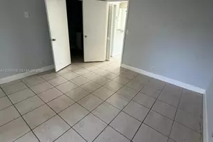95 NE 41st St, Oakland Park, FL 33334 - Photo 6