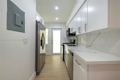 809 NE 17th Ave #4, Fort Lauderdale, FL 33304 - Photo 10