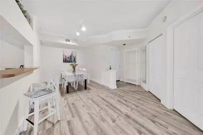 17145 N Bay Rd #4304, Sunny Isles Beach, FL 33160 - Photo 2