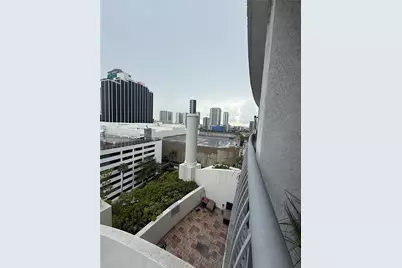 1750 N Bayshore Dr #1212, Miami, FL 33132 - Photo 4
