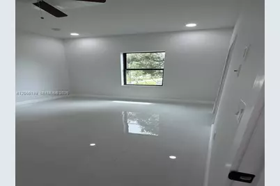 130 NW 28th Ter, Fort Lauderdale, FL 33311 - Photo 12