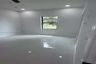 130 NW 28th Terrace, Fort Lauderdale, FL 33311 - Photo 12