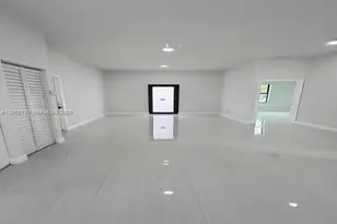 130 NW 28th Terrace, Fort Lauderdale, FL 33311 - Photo 6