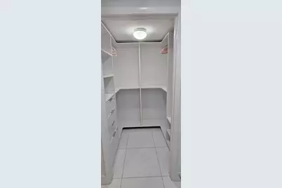 495 Brickell Ave #4205, Miami, FL 33131 - Photo 12