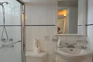 3020 Marcos Dr, Aventura, FL 33160 - Photo 12
