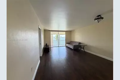 3020 Marcos Dr #S-307, Aventura, FL 33160 - Photo 8