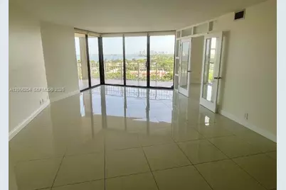 1000 Quayside Ter #1104, Miami, FL 33138 - Photo 2