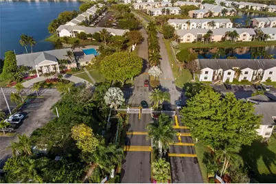 1197 Washington Cir #1197A, Homestead, FL 33034 - Photo 2