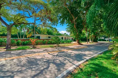 2180 NE 191st Dr, North Miami Beach, FL 33179 - Photo 20