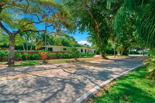 2180 NE 191st Dr, North Miami Beach, FL 33179 - Photo 20