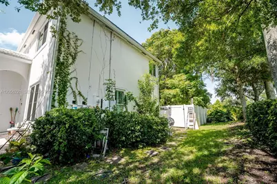 2209 NW 49th Ave, Coconut Creek, FL 33063 - Photo 36