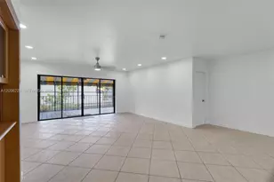 6433 Windmill Gate Rd, Miami Lakes, FL 33014 - Photo 6