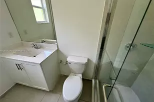 2737 SE 17th St, Homestead, FL 33035 - Photo 16