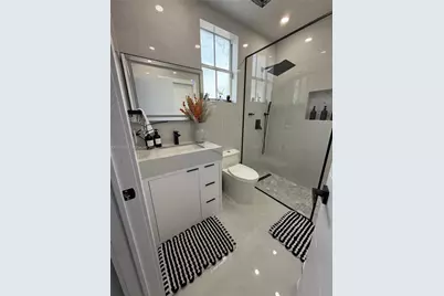 8037 W 36th Ave #6, Hialeah, FL 33018 - Photo 10