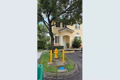 6918 NW 177th St #H100, Hialeah, FL 33015 - Photo 2
