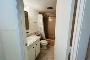 7355 NW 18th St, Margate, FL 33063 - Photo 12
