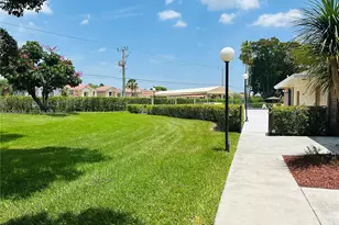 7355 NW 18th St, Margate, FL 33063 - Photo 16