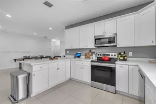 1330 NW 11th St, Fort Lauderdale, FL 33311 - Photo 6