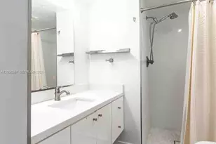 2931 E Sunrise Lakes Dr, Sunrise, FL 33322 - Photo 16