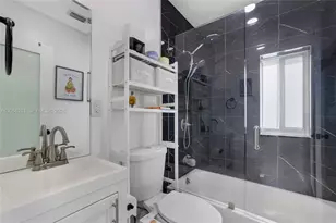 1008 SW 18th Ct, Fort Lauderdale, FL 33315 - Photo 16