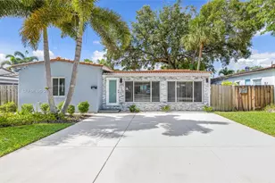 1008 SW 18th Ct, Fort Lauderdale, FL 33315 - Photo 2