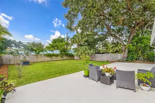 1008 SW 18th Ct, Fort Lauderdale, FL 33315 - Photo 1
