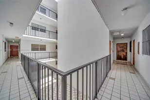 1900 Meridian Ave, Miami Beach, FL 33139 - Photo 18