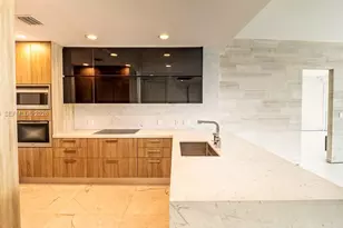 200 Biscayne Blvd Way, Miami, FL 33131 - Photo 6