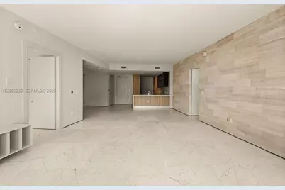 200 Biscayne Boulevard Way #5104, Miami, FL 33131 - Photo 4