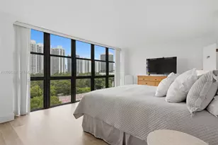 18181 NE 31st Ct, Aventura, FL 33160 - Photo 12