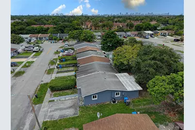 5460 SW 36th St, West Park, FL 33023 - Photo 12