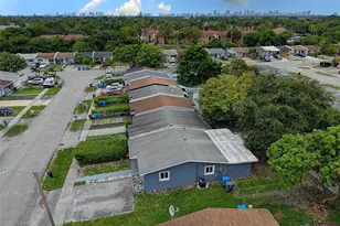 5460 SW 36th St, West Park, FL 33023 - Photo 12