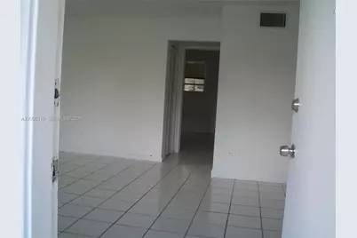 9760 SW 184th St #15D, Cutler Bay, FL 33157 - Photo 2