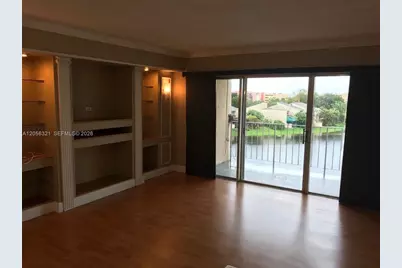9359 Fontainebleau Blvd #F414, Miami, FL 33172 - Photo 4