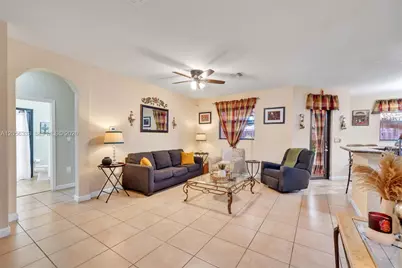10445 SW 226th St, Cutler Bay, FL 33190 - Photo 6