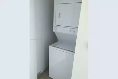350 S Miami Ave #3612, Miami, FL 33130 - Photo 16