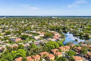 11407 Lakeview Dr, Coral Springs, FL 33071 - Photo 58