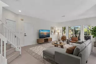 11407 Lakeview Dr, Coral Springs, FL 33071 - Photo 2