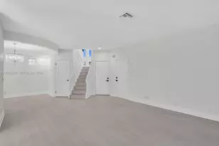 11407 Lakeview Dr, Coral Springs, FL 33071 - Photo 18