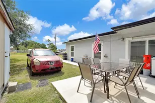 17821 SW 107th Ave, Miami, FL 33157 - Photo 4