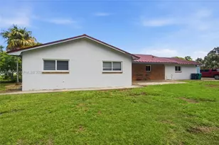 19501 SW 236th St, Homestead, FL 33031 - Photo 6