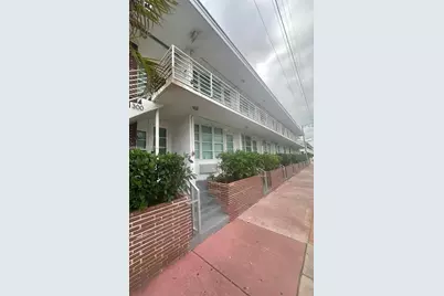 300 74th St #17, Miami Beach, FL 33141 - Photo 1